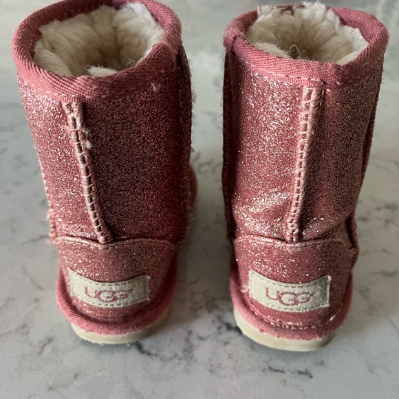 Ugg boots - Picture 4 of 6